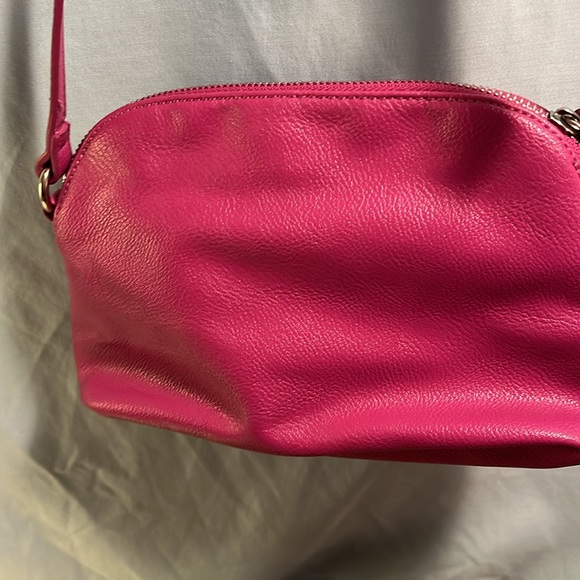 Nine West EUC pink Crossbody purse with CUTE BOW Color little darker than shown - Picture 4 of 9